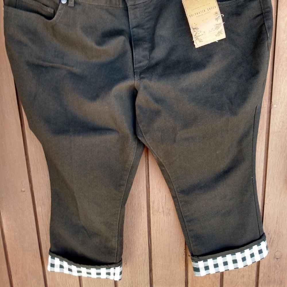🌟 Black Cropped leg pants